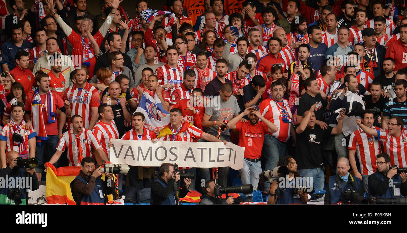 Londres, Royaume-Uni. Apr 30, 2014. Une vue sur les généraux lors de la demi-finale de la Ligue des Champions entre Chelsea match de l'Angleterre et de l'Athletico Madrid Espagne joué à Stamford Bridge, le 30 avril 2014 à Londres, en Angleterre. Credit : Mitchell Gunn/ESPA/Alamy Live News Banque D'Images