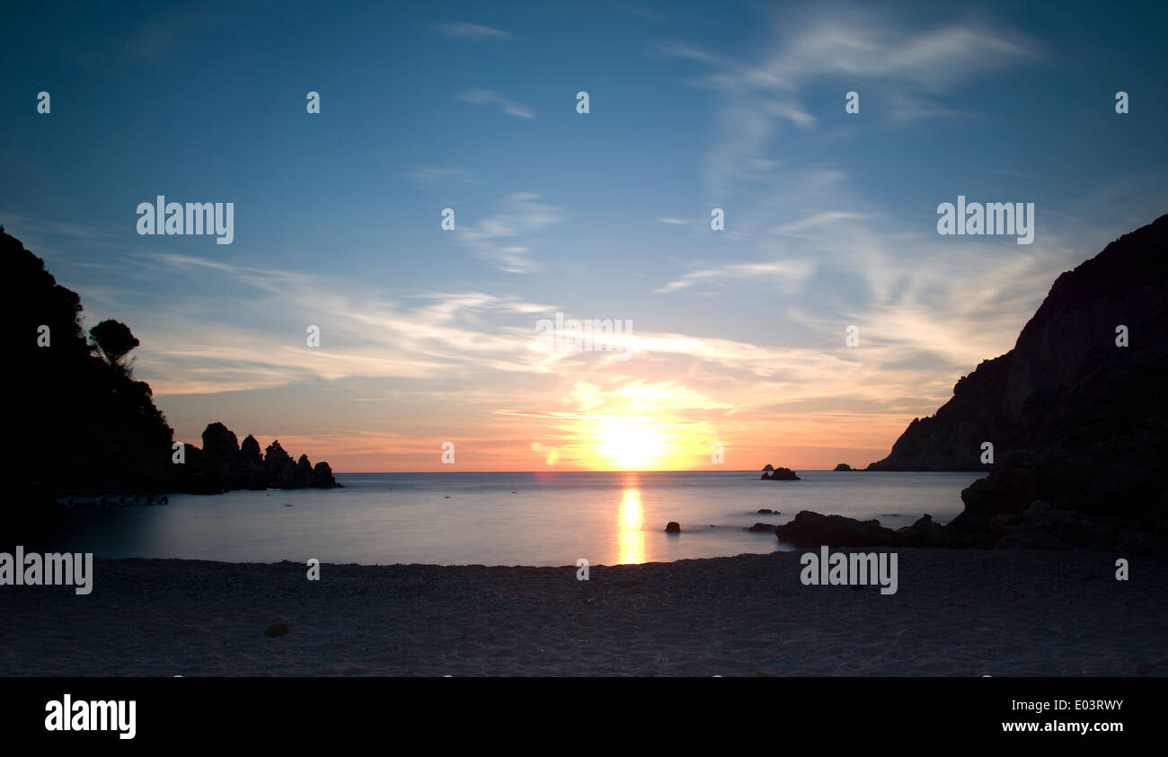 Coucher de soleil sur la mer Ionienne. Banque D'Images