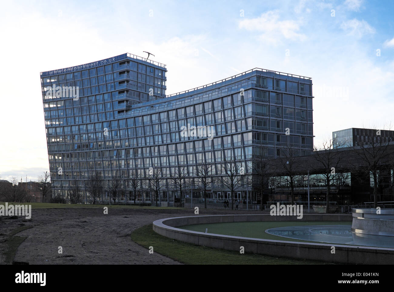 Un Parc à l'ouest vu du parc Chavasse Liverpool One est un bâtiment de 17 étages, conçu par Cesar Pelli Banque D'Images