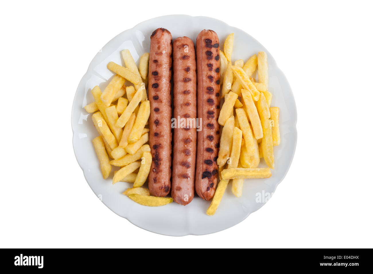 Trois délicieux wurstel sur une plaque blanche avec frites Banque D'Images