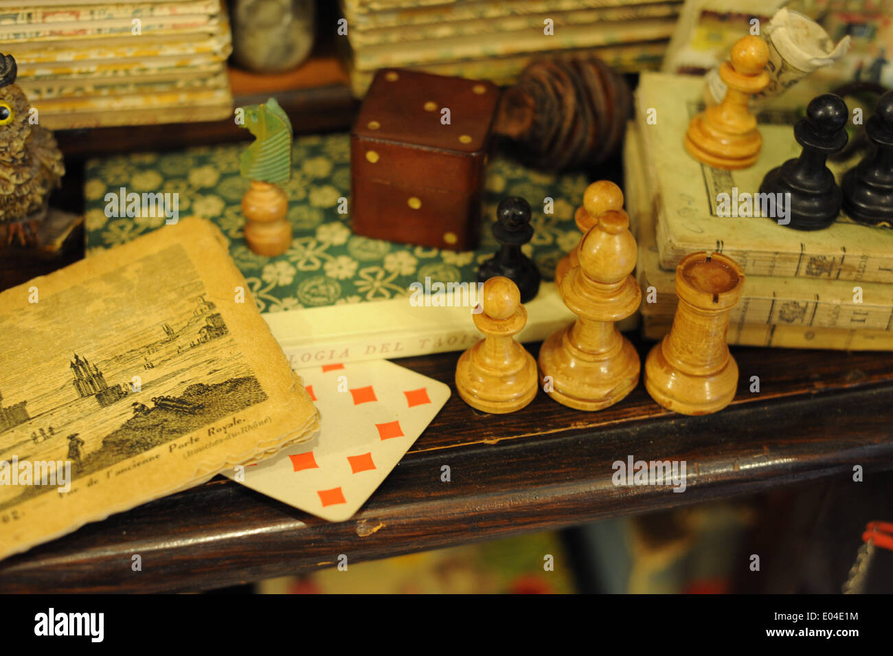 Boutique d'antiquités à Parme, Emilie-Romagne, Italie Banque D'Images