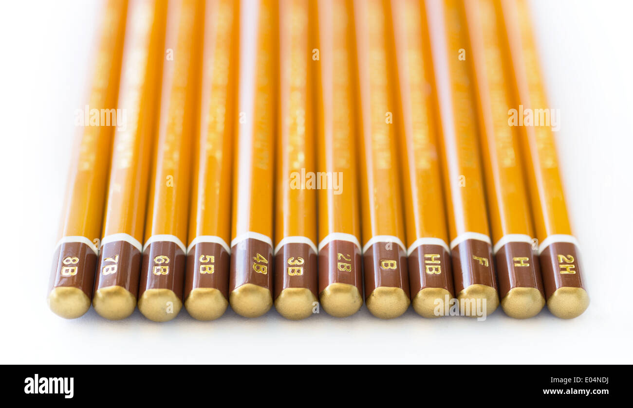 Une collection d'art de crayons graphite dureté variable. Banque D'Images