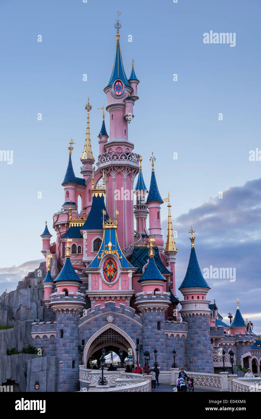 Château de La Belle au bois dormant à Disneyland Paris Banque D'Images