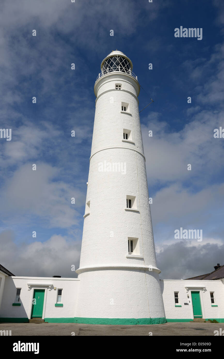 Nash Point Lighthouse sur la vallée de Glamorgan, le littoral sud du Pays de Galles. Banque D'Images
