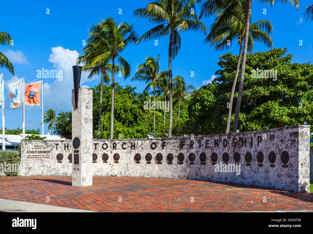 Le John F. Kennedy Memorial Flambeau de l'Amitié, Bayfront Park, Biscayne Boulevard, Miami, Floride, USA Banque D'Images