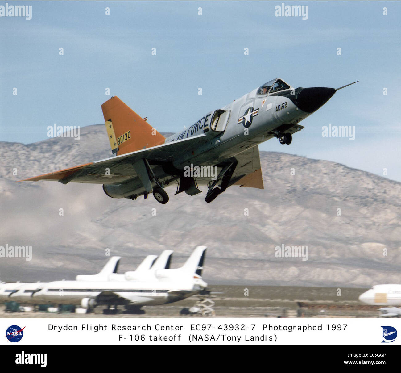 Programme Eclipse F-106 décollage des aéronefs de l'aéroport de Mojave, Californie Banque D'Images
