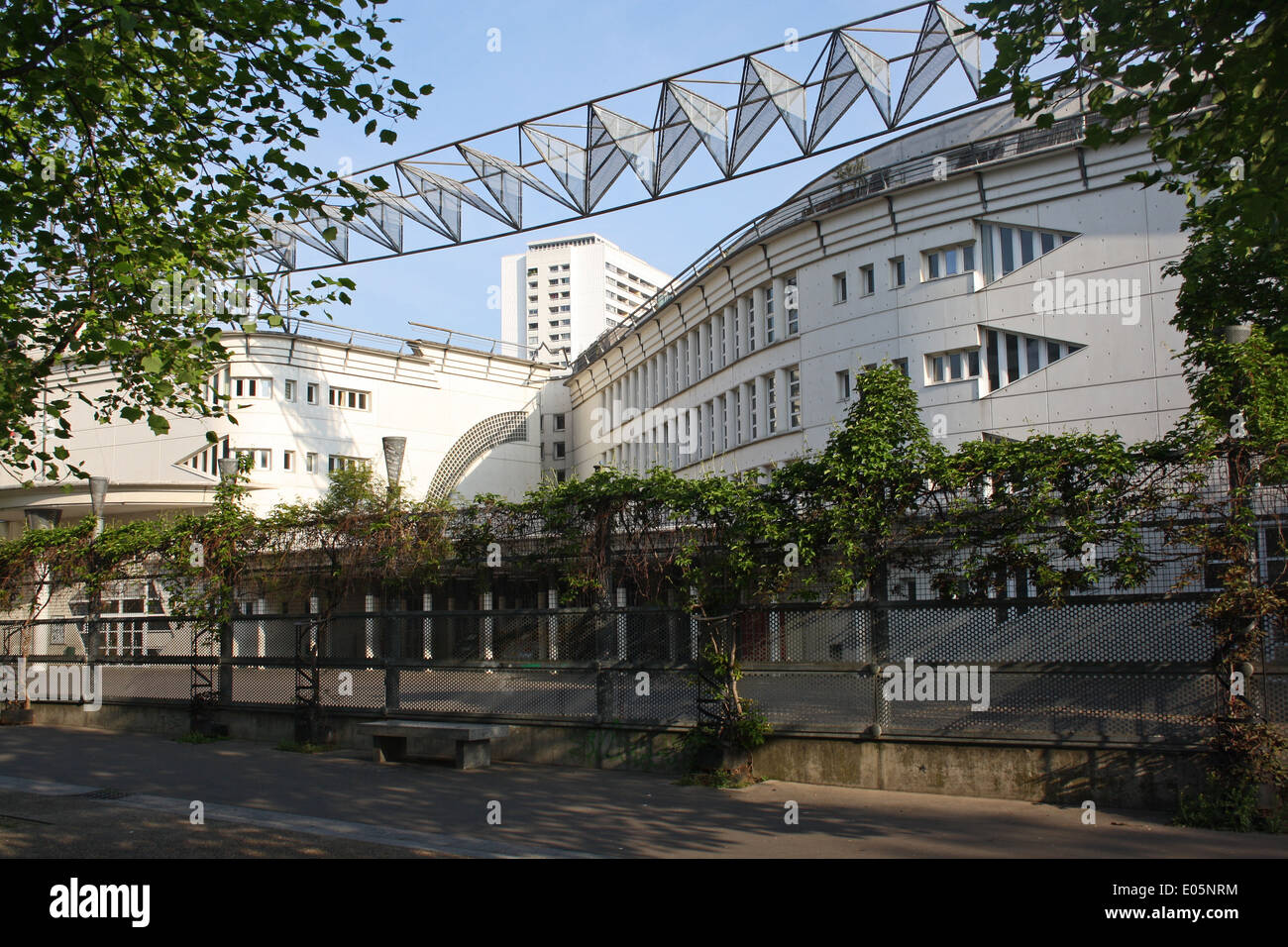 Collège Georges-Brassens, Paris, France Banque D'Images