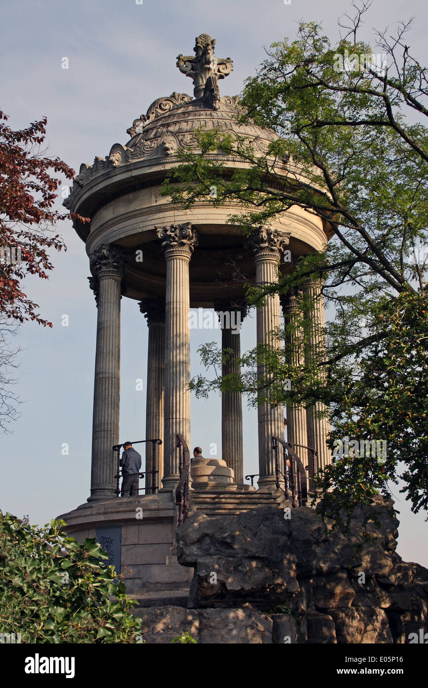 Parc des Buttes-Chaumont, Paris. Banque D'Images