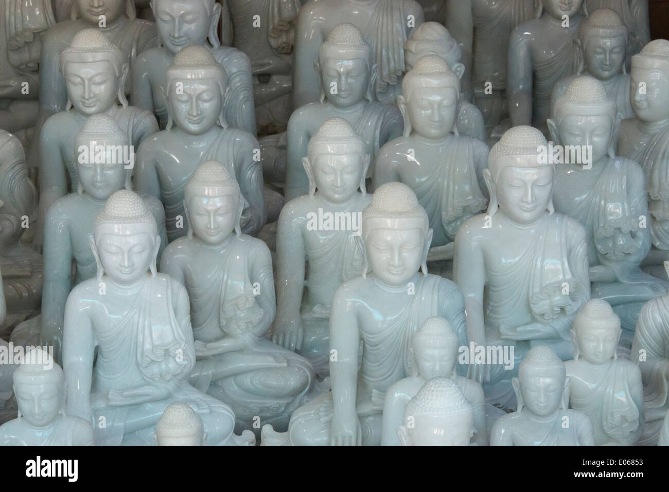 Sculpture bouddhiste de marbre , Mandalay, Myanmar Banque D'Images
