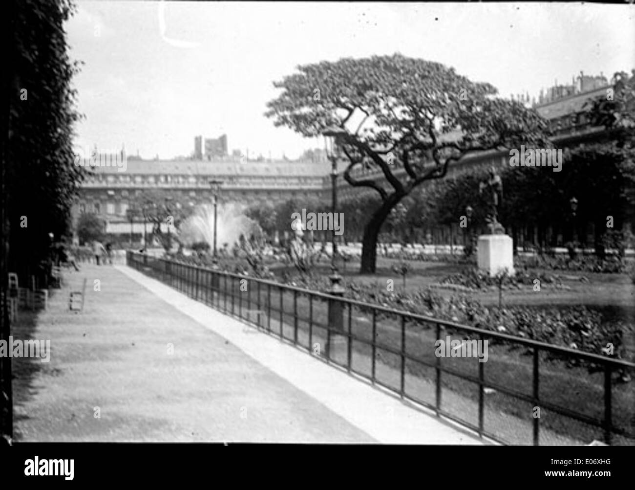 Jardin du Palais Royal, Paris, 12 juin 1895 Banque D'Images