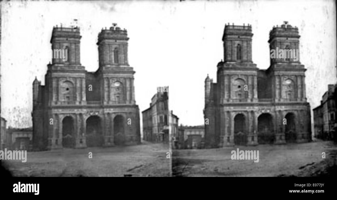 La cathédrale Sainte-Marie à Auch, dans le Gers, est un chef-d'œuvre architectural connu pour son style gothique impressionnant et son importance historique. Construite sur plusieurs siècles, la cathédrale est une structure emblématique du sud-ouest de la France. Banque D'Images