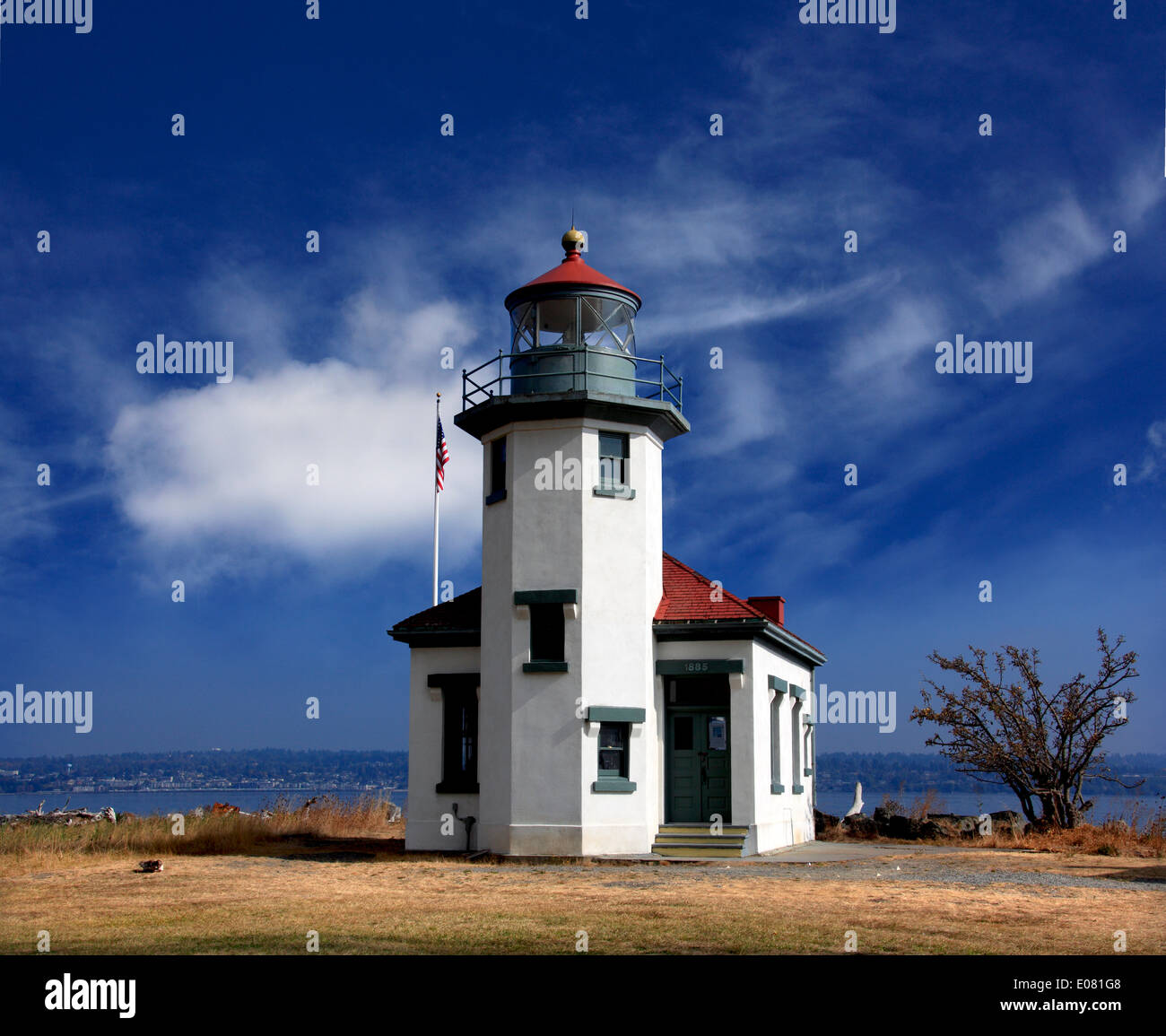 Photo de la Pt. Phare de l'île Robinson, Maury, Puget Sound, dans l'état de Washington, USA Banque D'Images