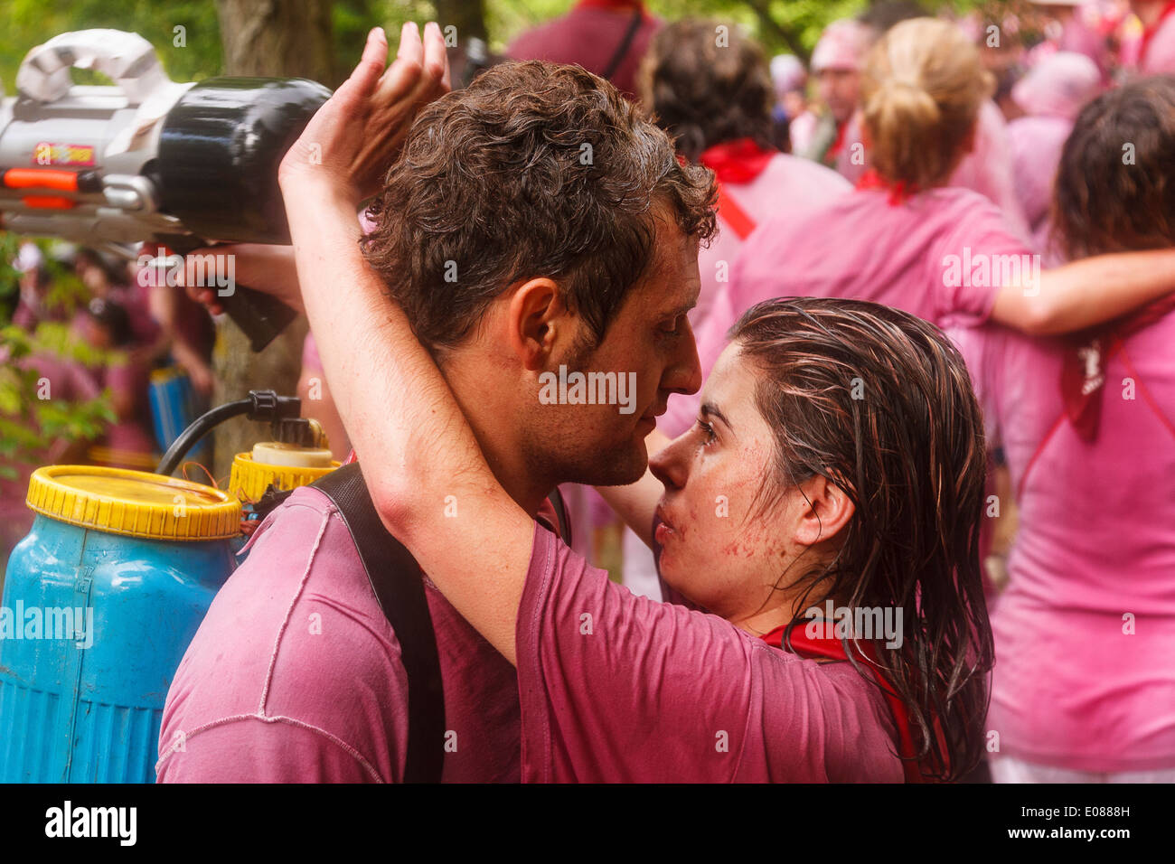 Bataille de vin. Vin rouge. Haro. La Rioja. L'Europe Banque D'Images