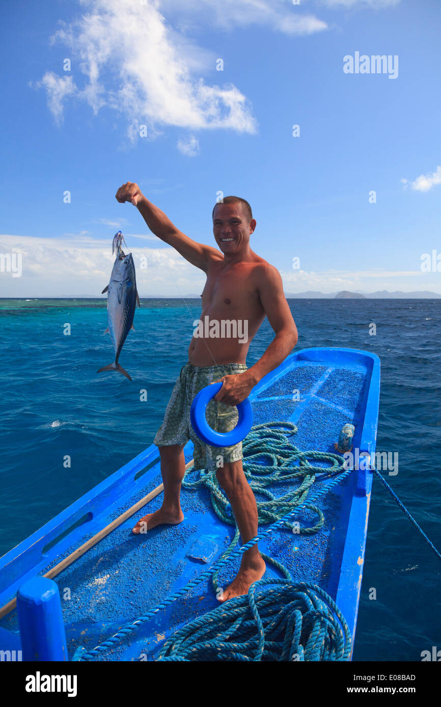 Philippines, Palawan, l'île de Culion, les populations locales de pêche en bateau Bangka Banque D'Images