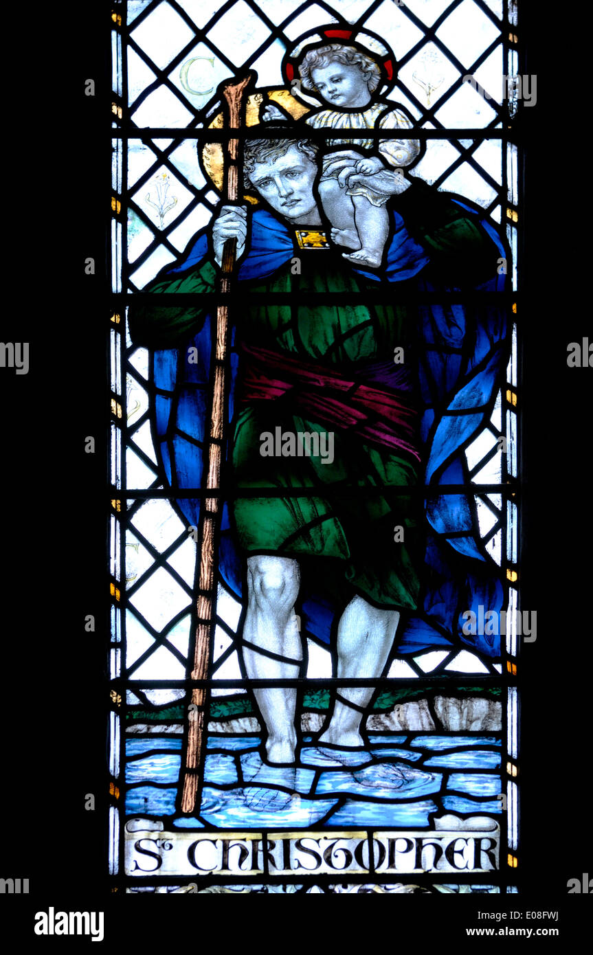 Rochester, Kent, Angleterre, Royaume-Uni. La Cathédrale de Rochester - vitrail. St Christophe, patron des voyageurs Banque D'Images