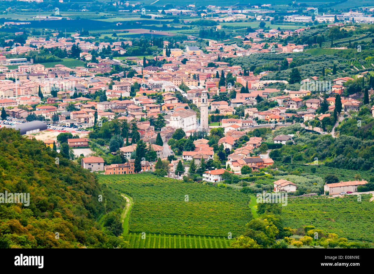 Sant'Ambrogio di Valpolicella, province de Vérone, Vénétie, Italie, Europe  Photo Stock - Alamy