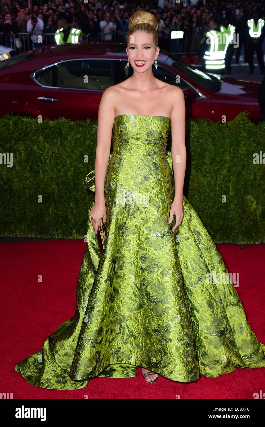 New York, NY, USA. 5 mai, 2014. Arrivées à Ivanka Trump pour 'Charles James : Au-delà de Fashion' Soirée d'ouverture du Metropolitan Museum of Art - Gala annuel de la partie 7, Anna Wintour Costume Center, New York, NY Le 5 mai 2014. Credit : Gregorio T./Binuya Everett Collection/Alamy Live News Banque D'Images