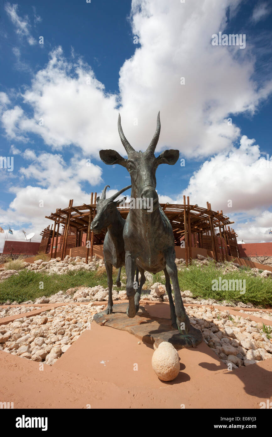Statue de Gemsbok, Kgalagadi Transfrontier Park, Northern Cape, Afrique du Sud, février 2014 Banque D'Images