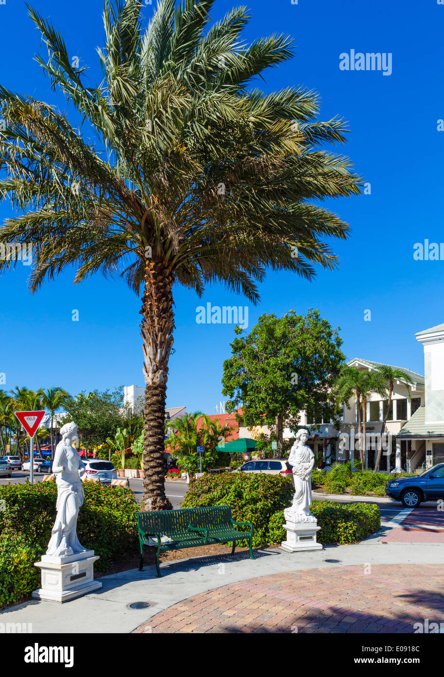 Armand's Circle St, St Armand's Key, Sarasota, la Côte du Golfe, Florida, USA Banque D'Images Armand's Circle St, St Armand's Key, Sarasota, la Côte du Golfe, Florida, USA Banque D'Images