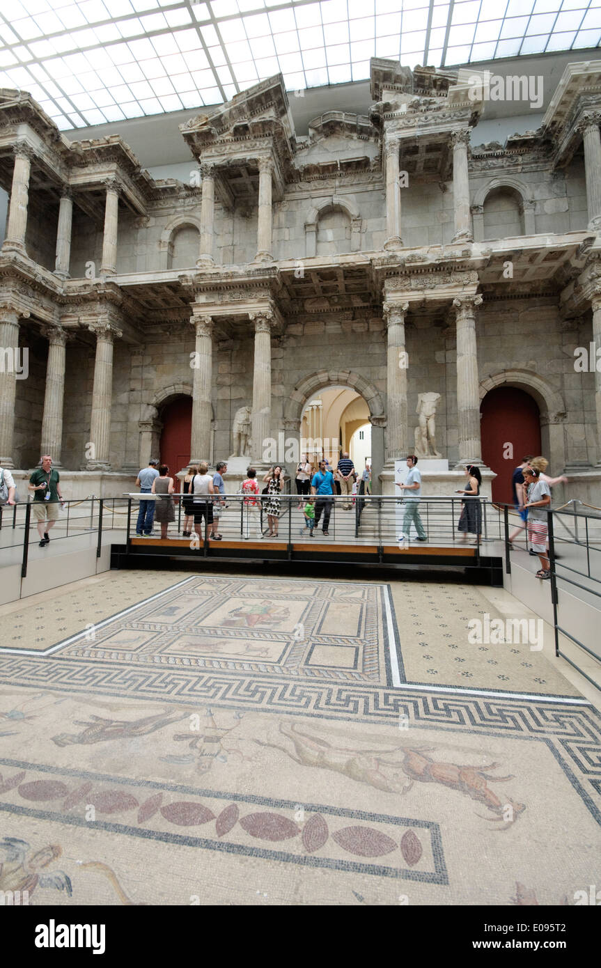 Allemagne, Berlin, Musée de Pergame, la porte du marché de Milet un ancien Grec Banque D'Images