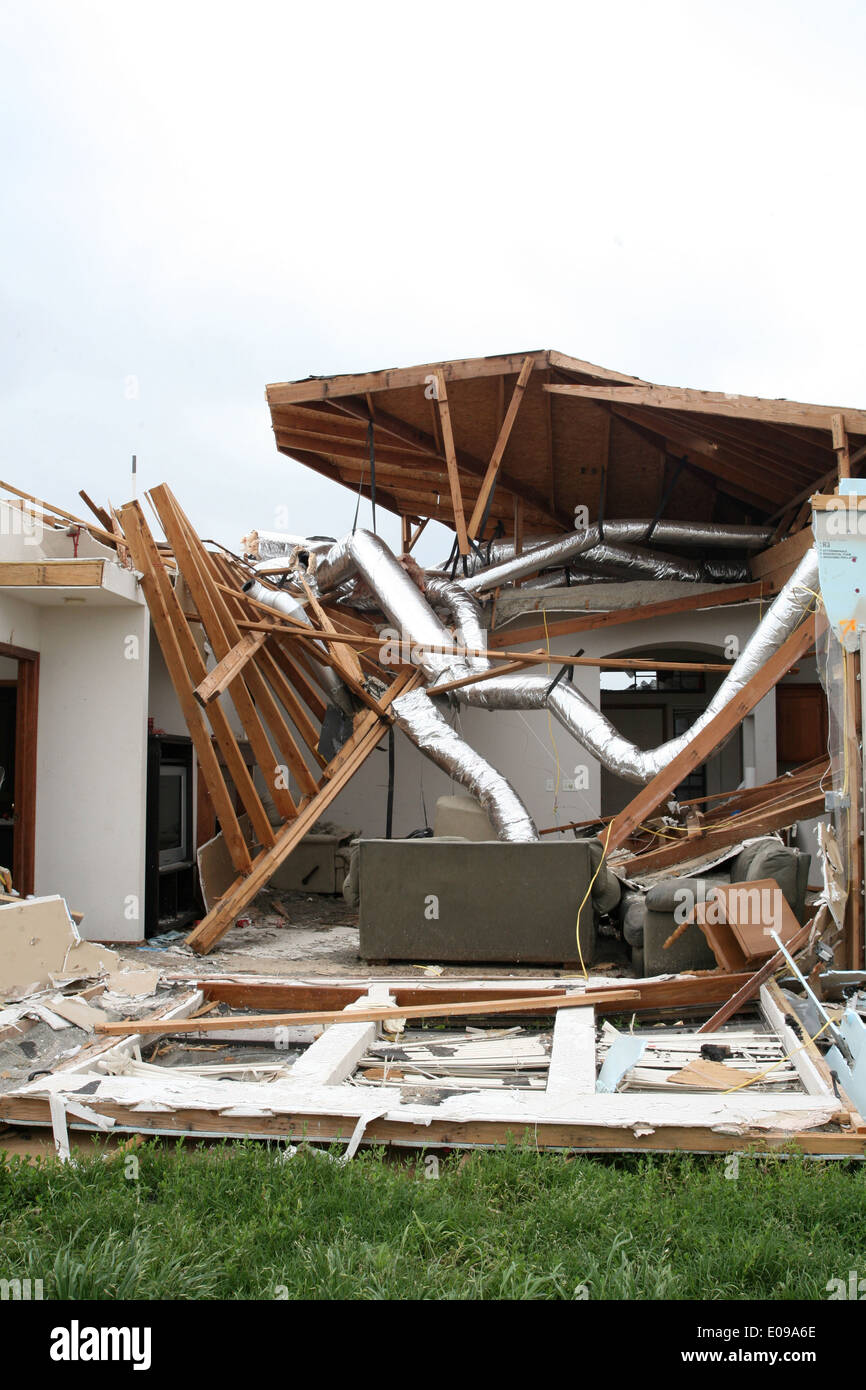 Après la destruction d'une tornade Banque D'Images