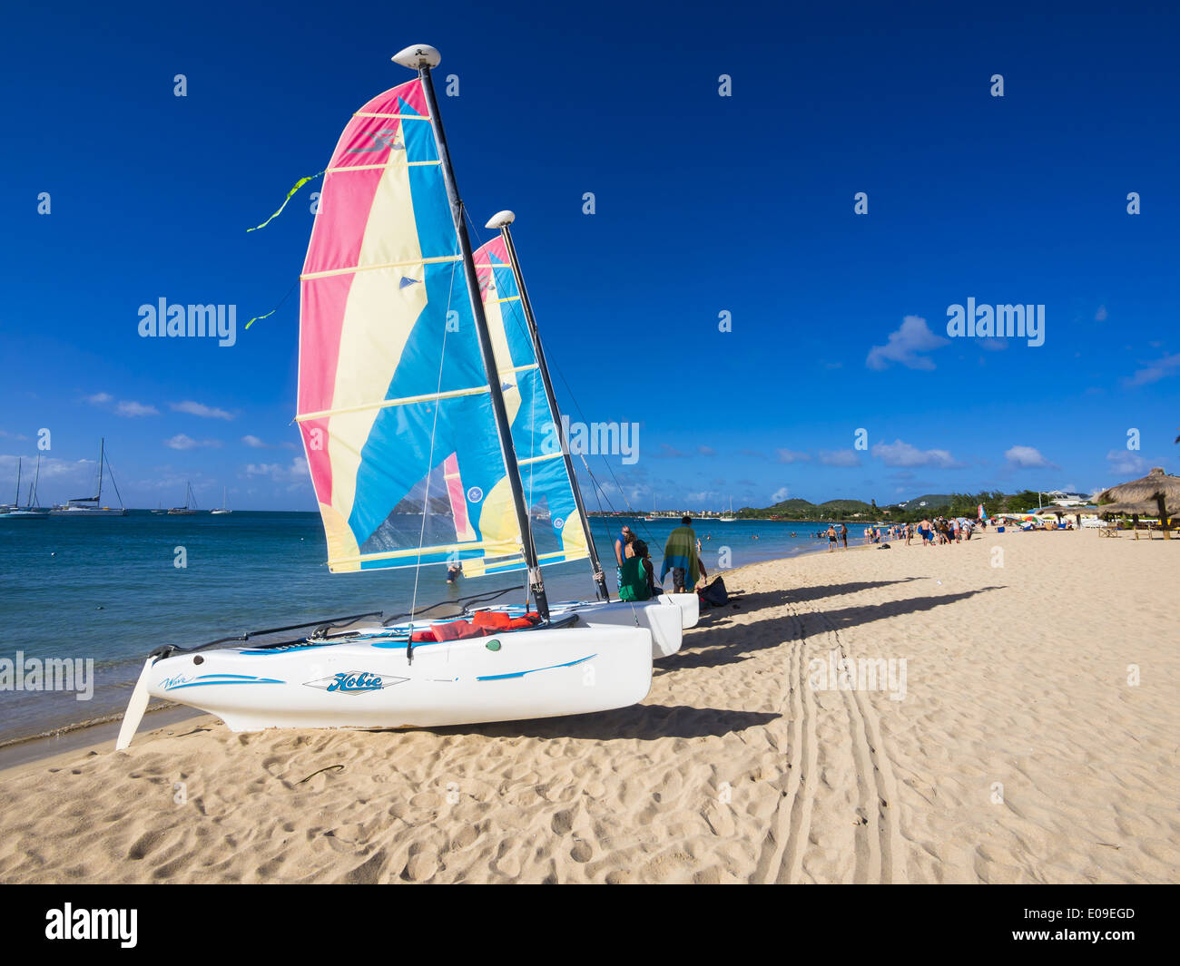 Caraïbes, Antilles, Lesser Antilles, Saint Lucia, Rodney Bay, plage de bateaux à voile Banque D'Images