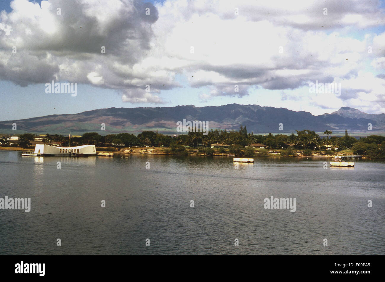 L’attaque de Pearl Harbor le 7 décembre 1941 a marqué un moment charnière de la seconde Guerre mondiale. L’assaut japonais surprise a conduit à l’entrée en guerre des États-Unis et au début d’importantes actions militaires dans le Pacifique. Banque D'Images