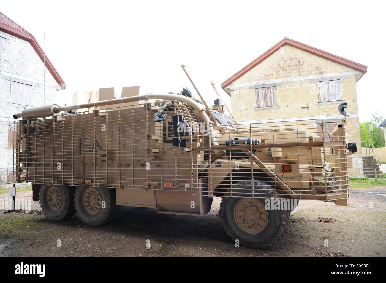 Mastiff est un blindé lourdement, 6 x 6-roues motrices du véhicule de patrouille qui transporte huit personnes, plus deux membres de l'équipage. Banque D'Images