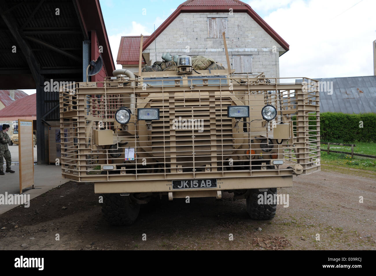 Mastiff est un blindé lourdement, 6 x 6-roues motrices du véhicule de patrouille qui transporte huit personnes, plus deux membres de l'équipage. Il est en ce moment à i Banque D'Images