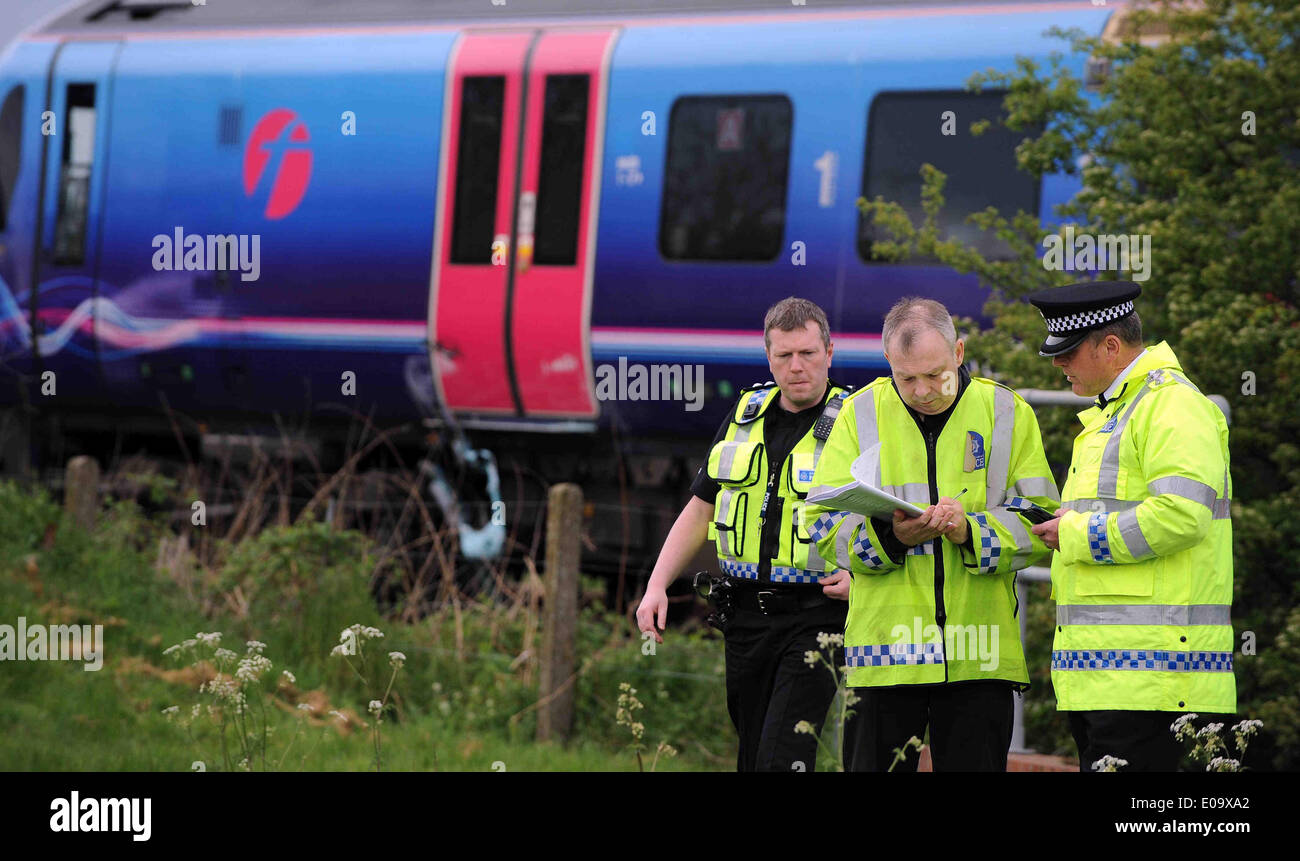 Un homme de 77 ANS EST TUÉ EN TANT QUE CONDUCTEUR TUÉ AU CHAUFFEUR TUÉS AU NIVEAU CROSSIN SCAMPSTON MALTON NORTH YORKSHIRE ANGLETERRE 07 Ma Banque D'Images