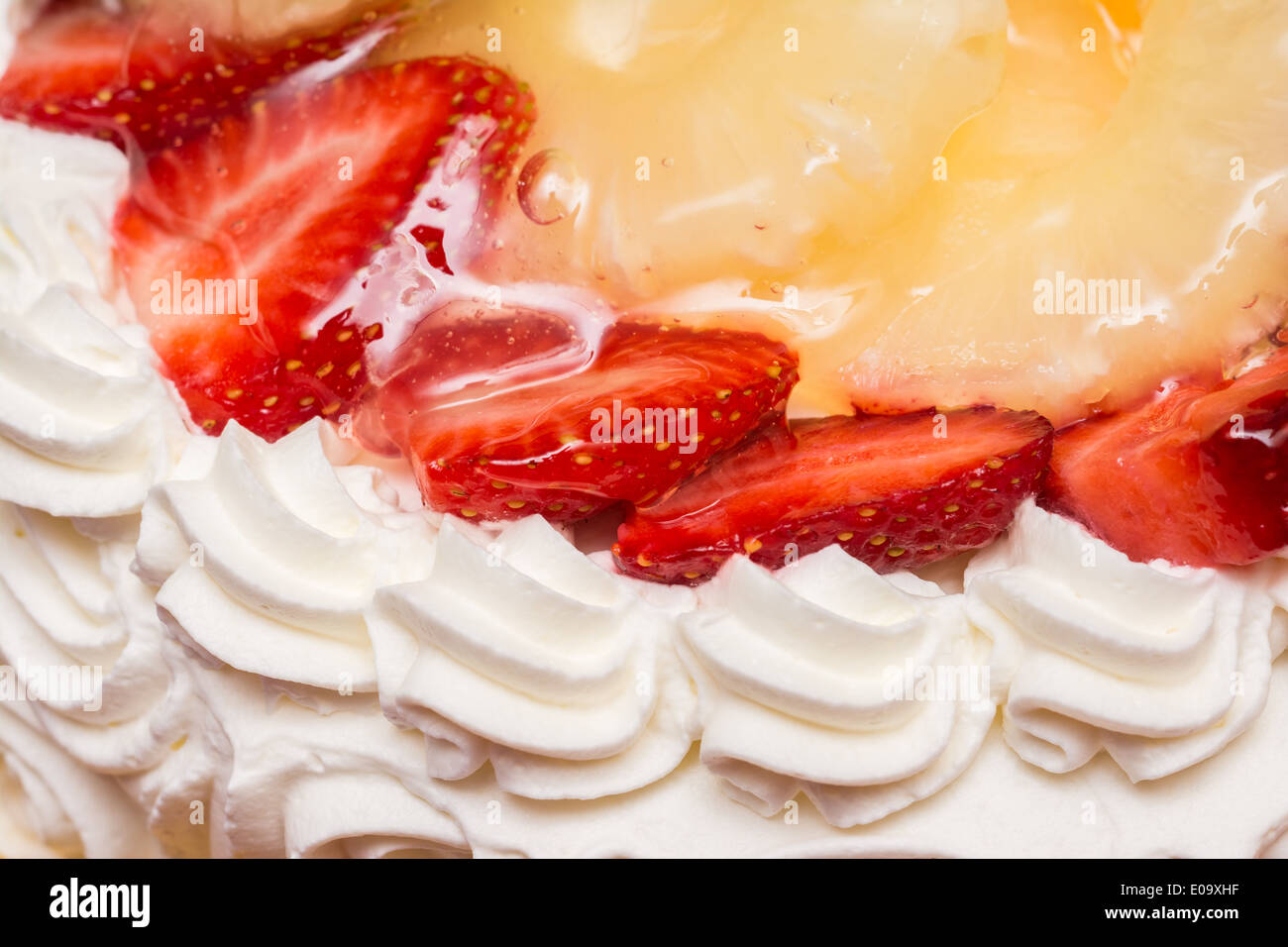 Fouetter la crème aux fraises Cake Close Up Banque D'Images