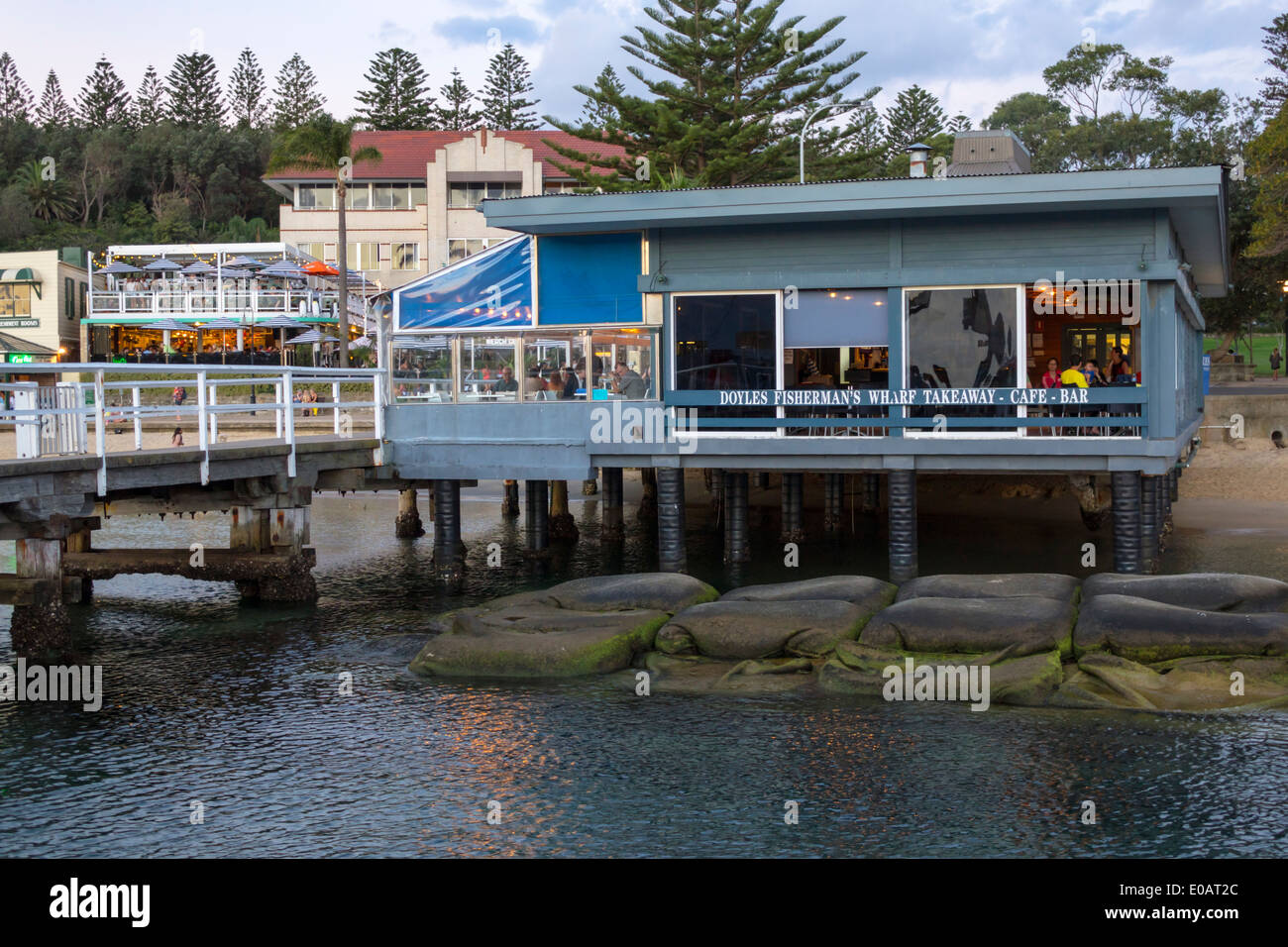 Sydney Australie, Sydney Harbour, port, Watsons Bay Palace, hôtel, Doyles on the Beach, Fisherman's Wharf Takeaway, restaurant restaurants restauration café Banque D'Images
