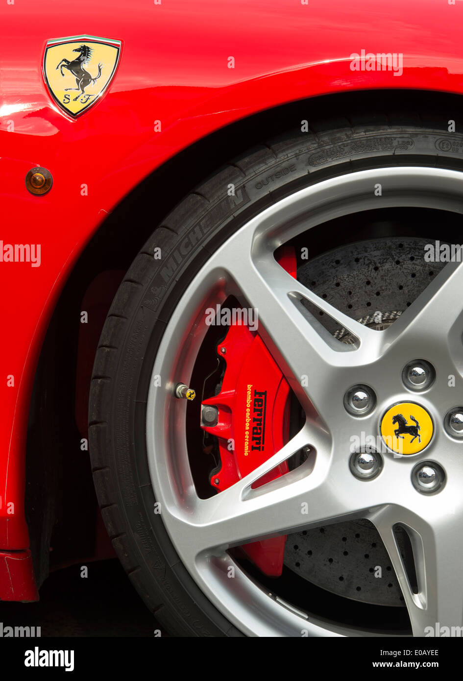 Ferrari 458 Italia de l'étrier de frein de roue montrant Banque D'Images