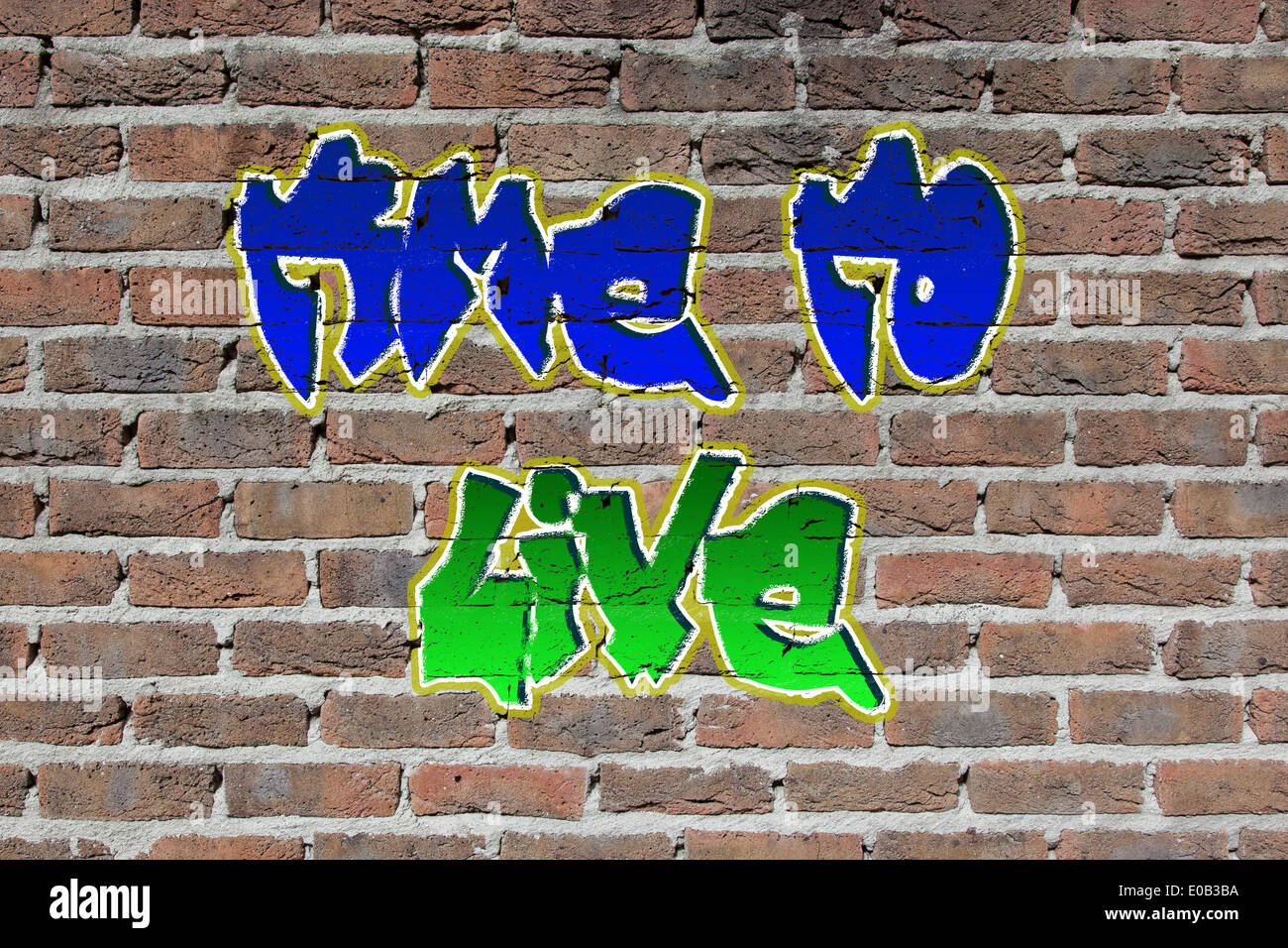 Vieux mur en brique rouge foncé texture avec graffity le temps de vivre Banque D'Images