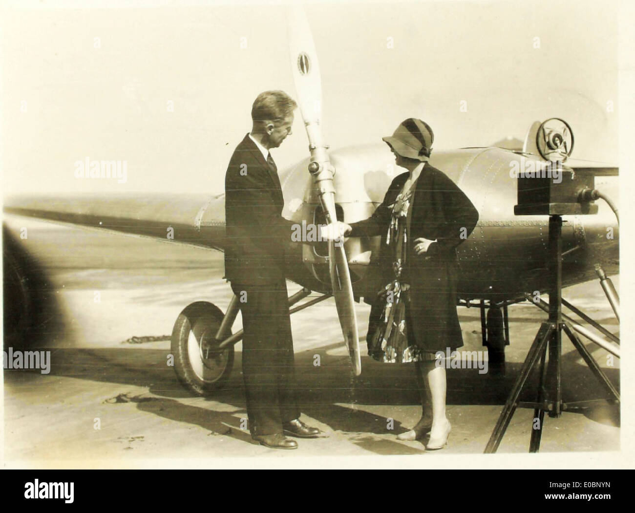 Le Northrop Model 1, également connu sous le nom d'avion Experimental 1, était un avion à voilure volante pionnier développé par Jack Northrop. Ce design innovant a contribué à l'évolution des avions modernes, portant l'immatriculation NX-216H. Le travail de Northrop dans le domaine de l'aviation demeure influent sur le développement de la conception d'avions et de l'aéronautique. Banque D'Images