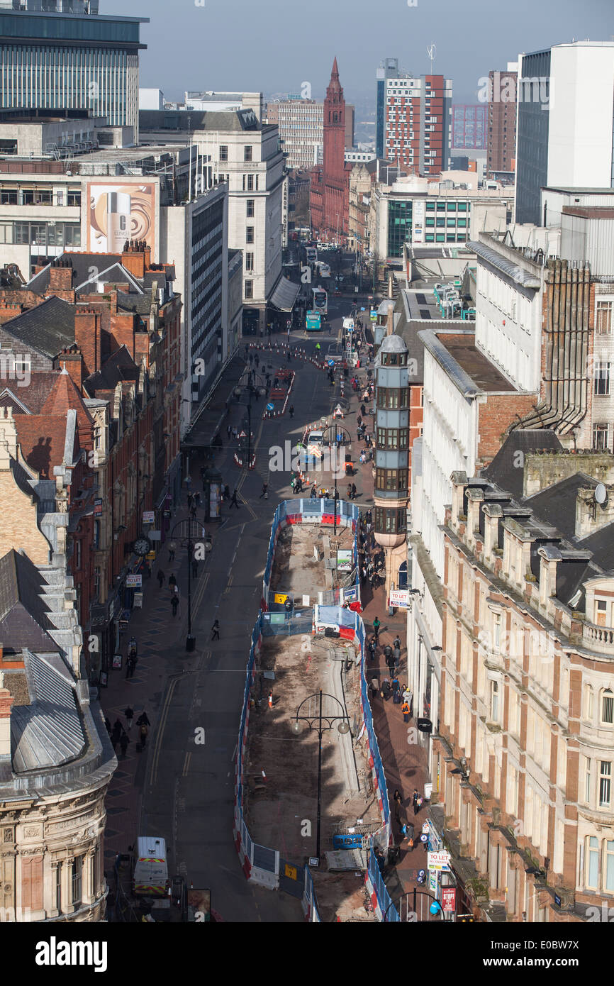 Une vue sur des bureaux, des boutiques et des appartements dans le centre-ville de Birmingham, Royaume-Uni. Banque D'Images