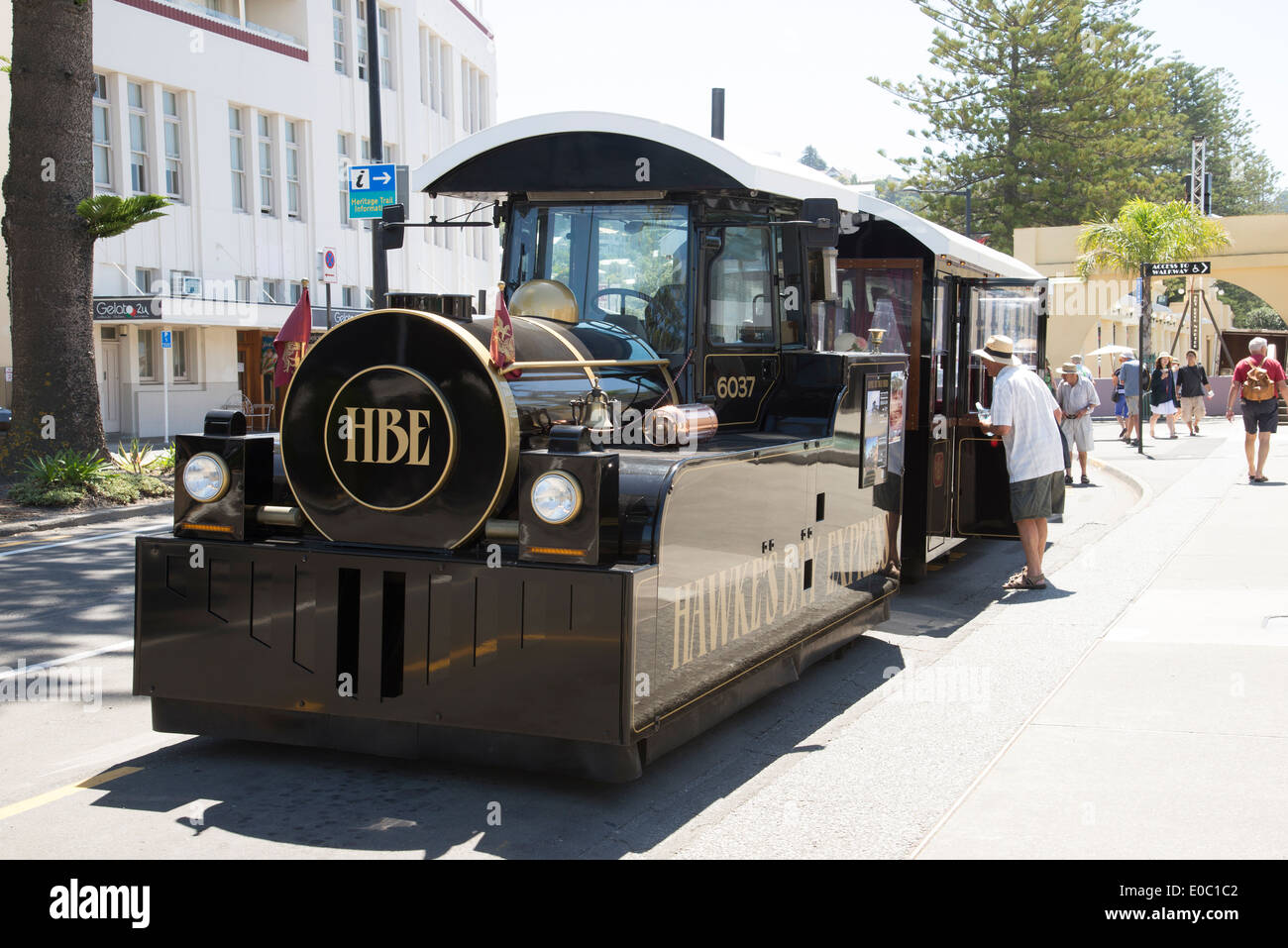 Hawk Express Train Hawkes bay express Banque de photographies et d’images à haute ...