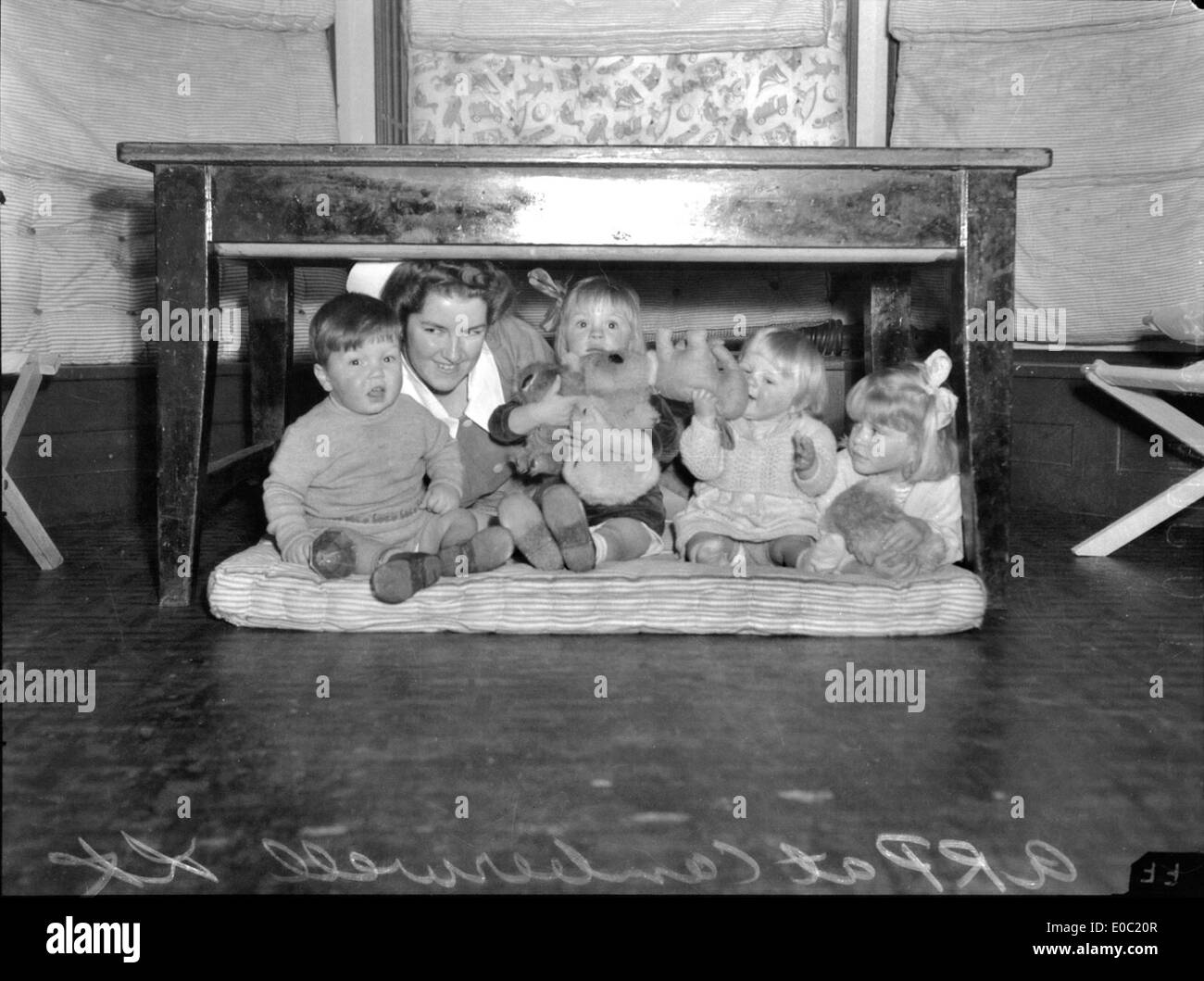 La pratique de raid aérien, Melbourne, 1942 Banque D'Images