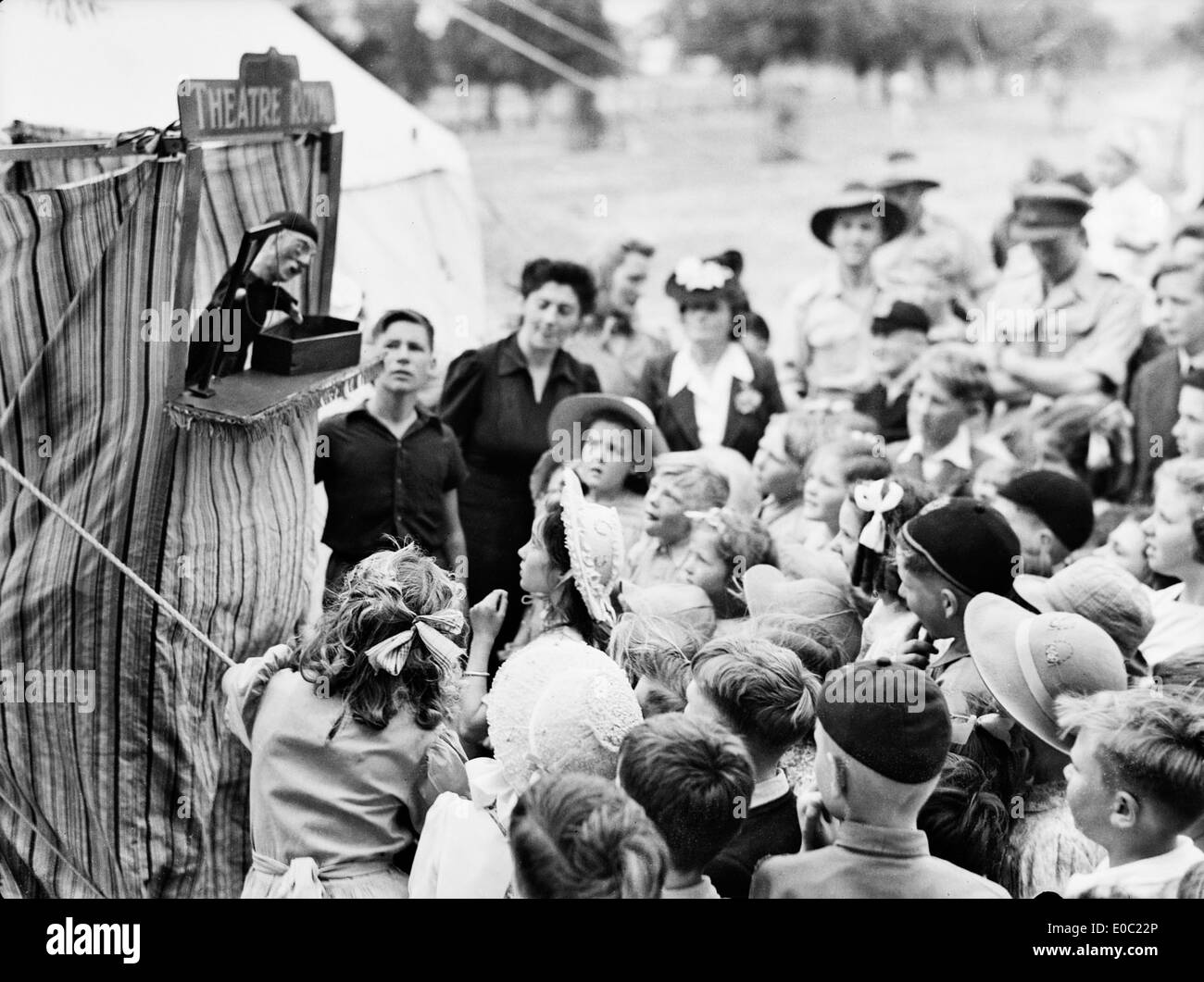 Punch et Judy Show, 1944 Banque D'Images