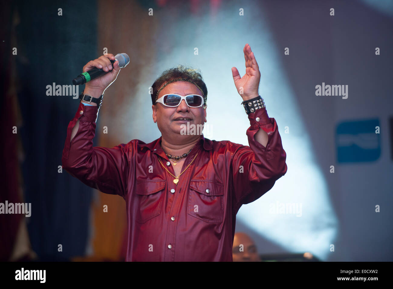 La mairie le Vaisakhi Festival, en partenariat avec Sony Entertainment Networks. Artiste : Premi Johal, Trafalgar Square, Londres Banque D'Images