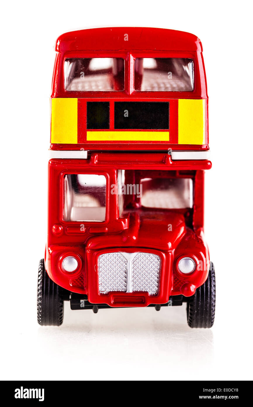 Classic modèle London Bus isolé sur fond blanc Banque D'Images