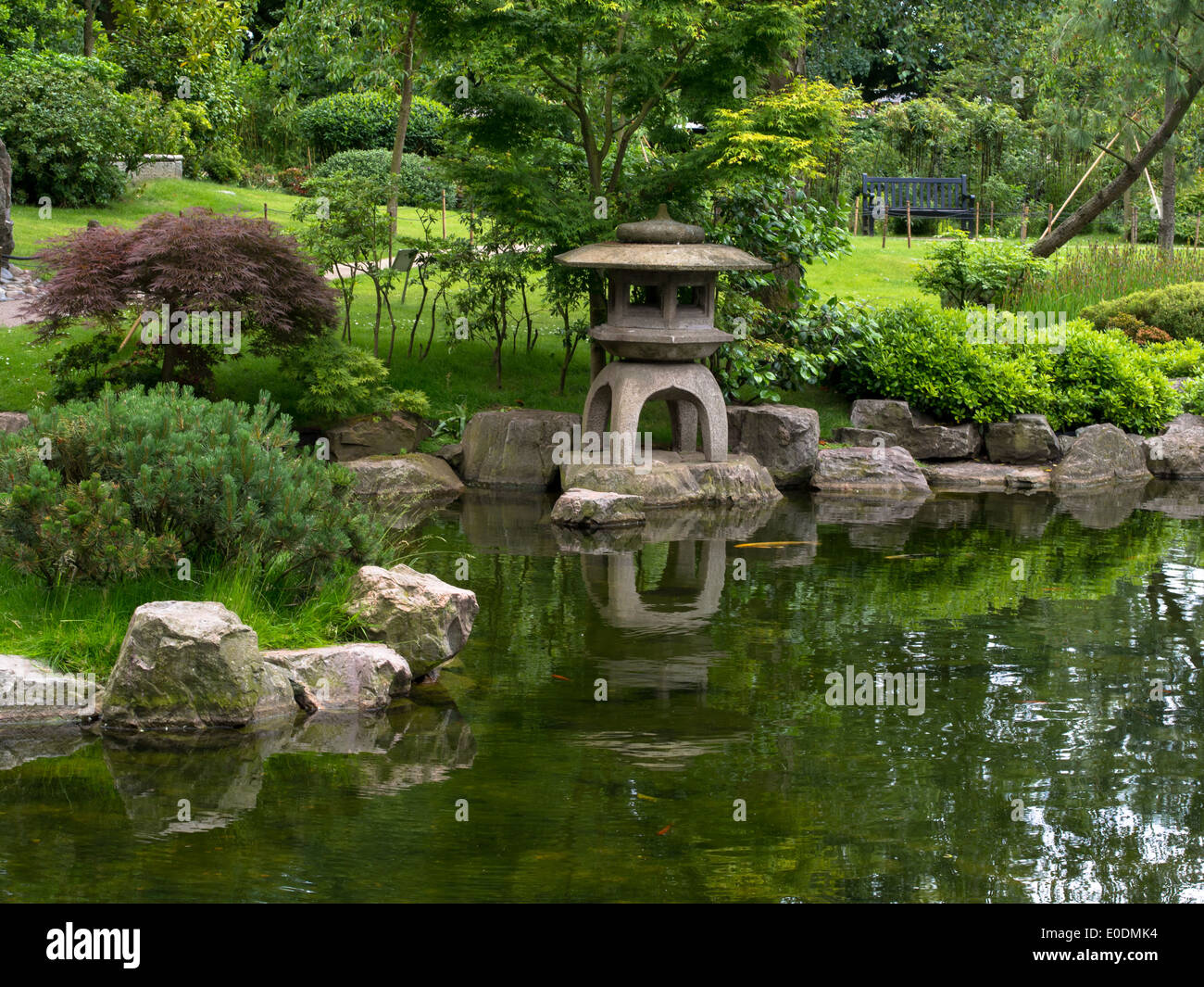 Jardin japonais, Holland Park, Londres, Angleterre Banque D'Images