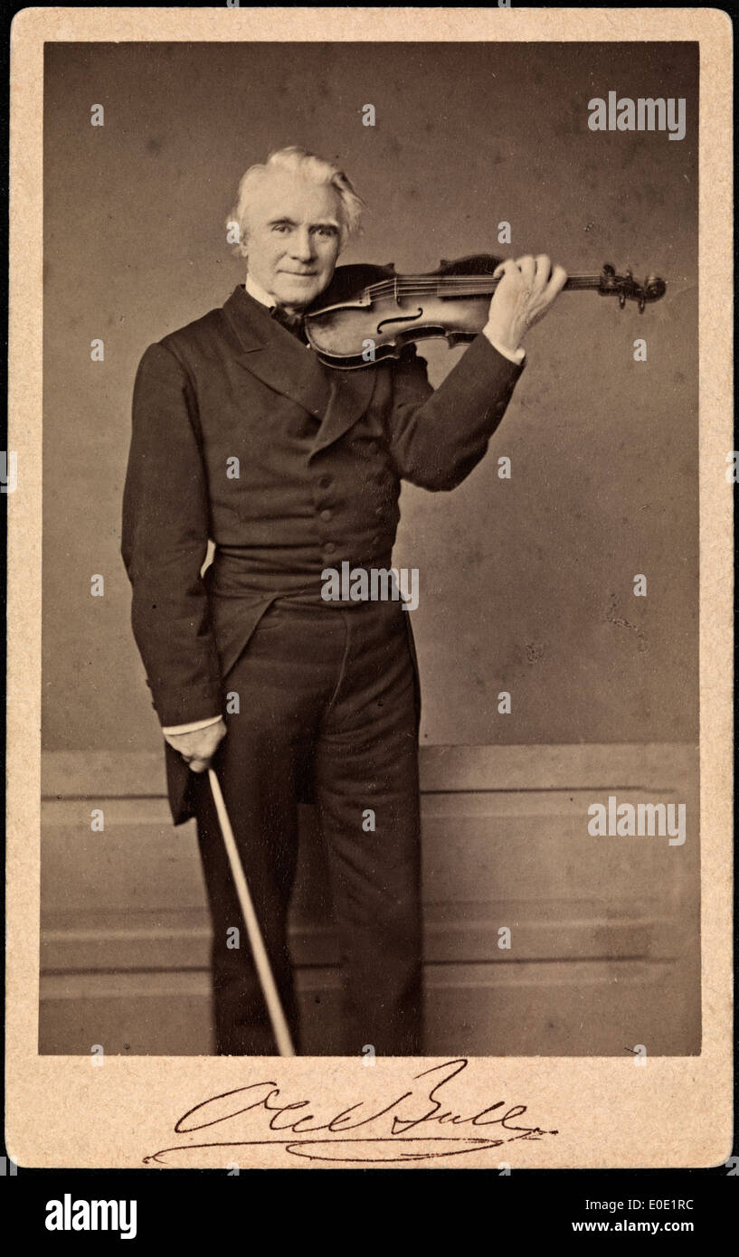 Un portrait d'Ole Bull, violoniste norvégien renommé, le mettant en scène avec son violon. L'image montre probablement sa contribution à la musique et à la culture, prise dans une variété d'endroits remarquables à travers les États-Unis. Banque D'Images