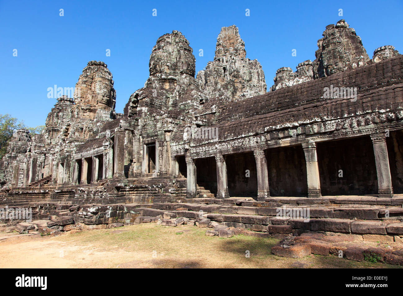 Le temple Bayon, dans le centre de Angkor Thom, Angkor, Cambodge Banque D'Images