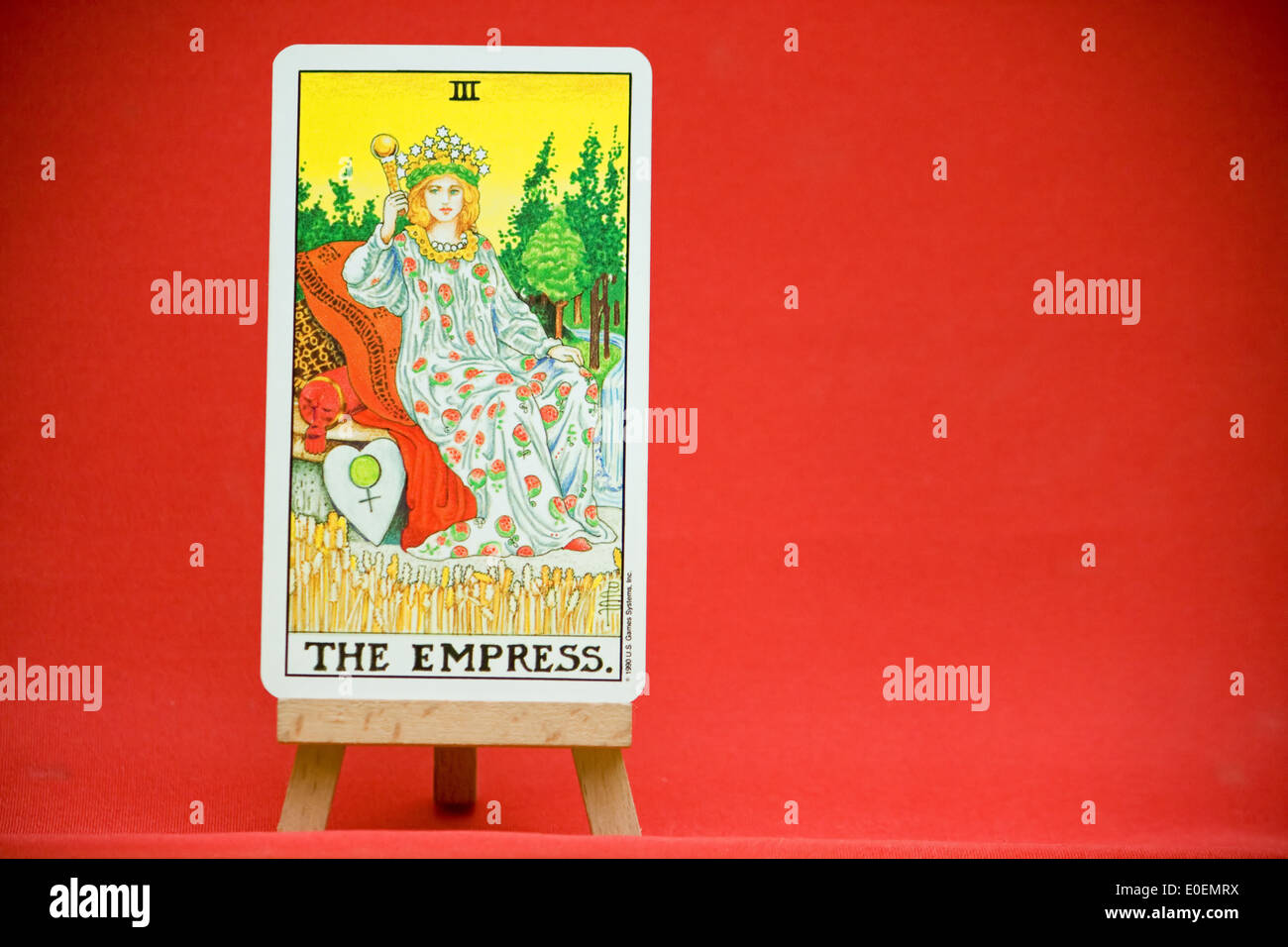 L'Impératrice de la carte de tarot Universal Waite pont. Banque D'Images