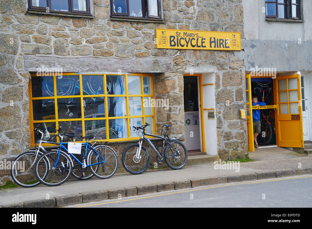St Marys Location de vélos à Hugh Town, St Marys, Îles Scilly, Scillies, Cornwall en Avril Banque D'Images