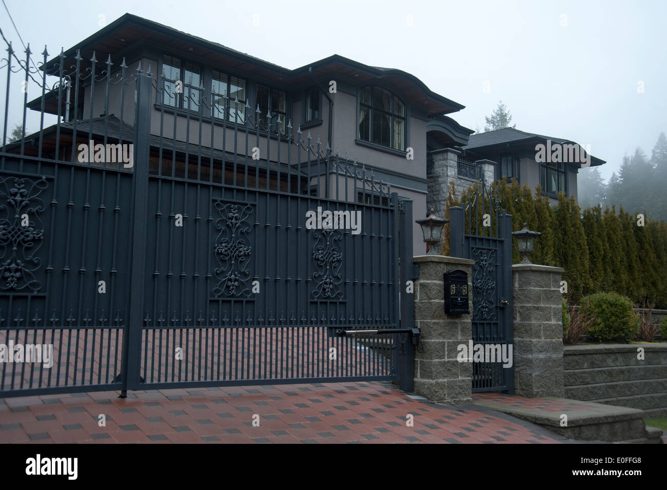 Accueil Gated de la propriétés, West Vancouver, British Columbia, Canada Banque D'Images