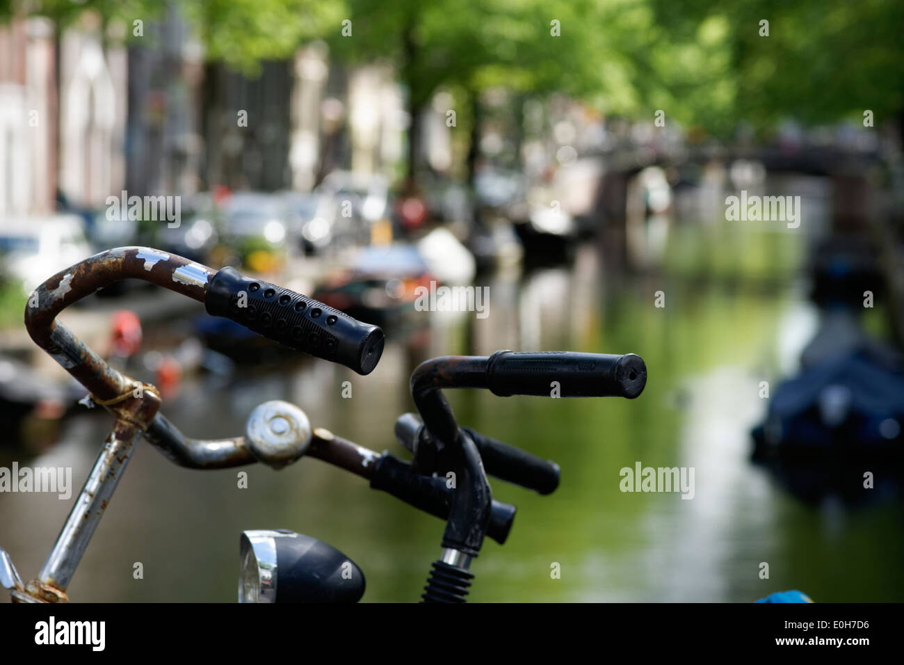 Location près de canal à Amsterdam, Hollande. Banque D'Images