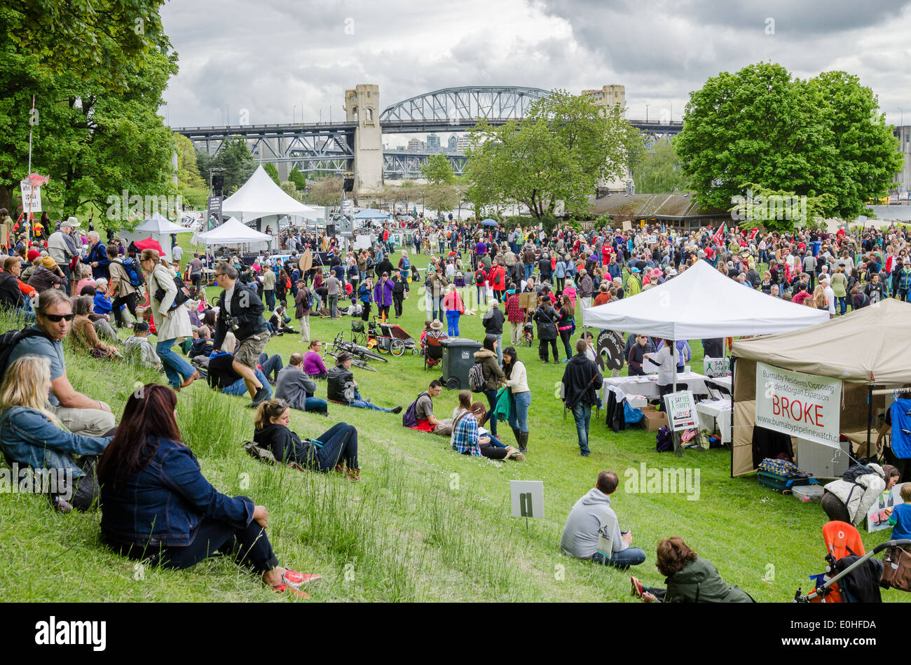 Pas de pipeline d'Enbridge Rally, Le 10 mai 2014, Sunset Beach, Vancouver, British Columbia, Canada Banque D'Images