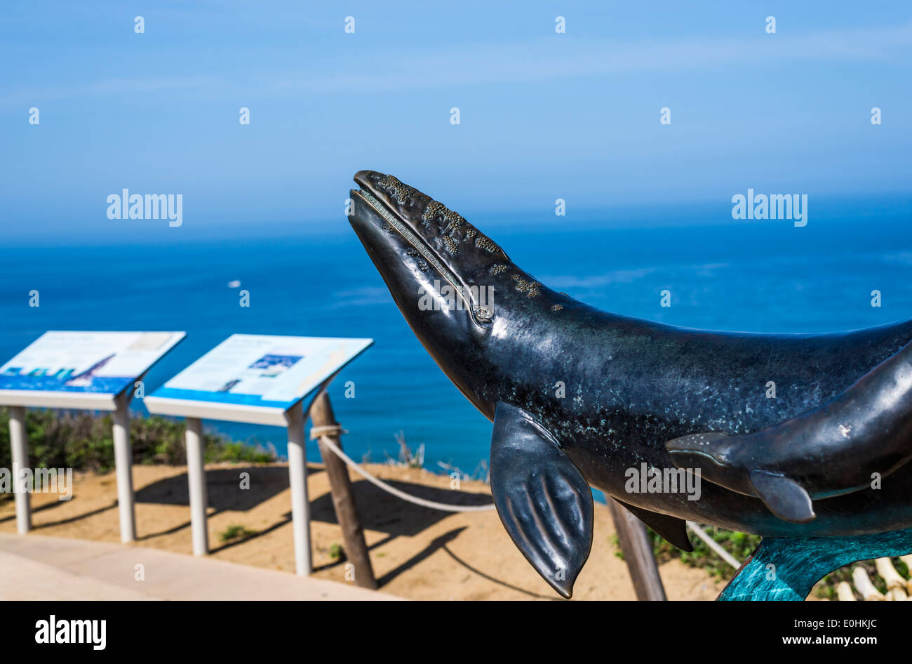 Sculpture de baleine grise (par Carl Glowienke). Cabrillo National Monument, San Diego, California, United States. Banque D'Images